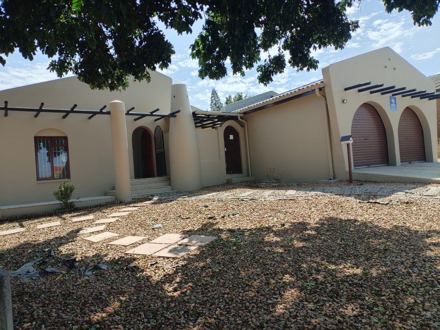 3 Bedroom Property for Sale in Bergzicht Western Cape